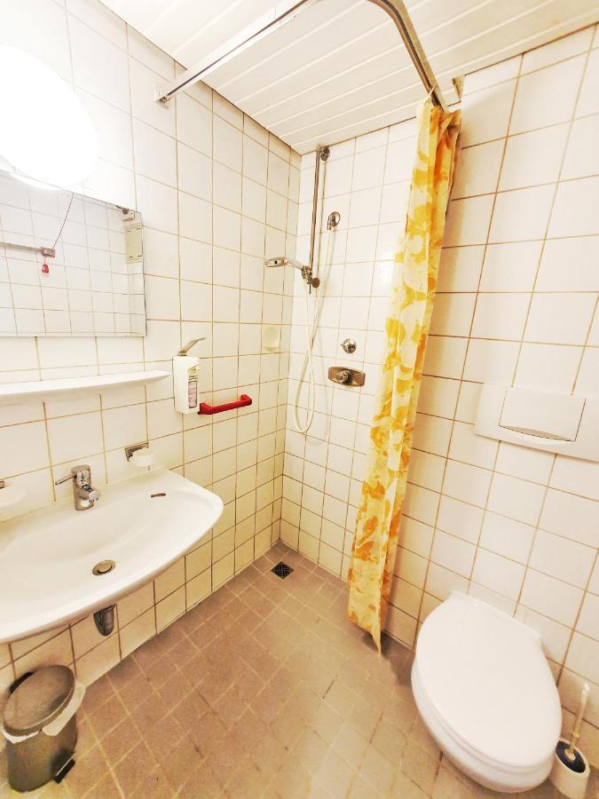 Hotel Sonne Фридрихсхафен Экстерьер фото