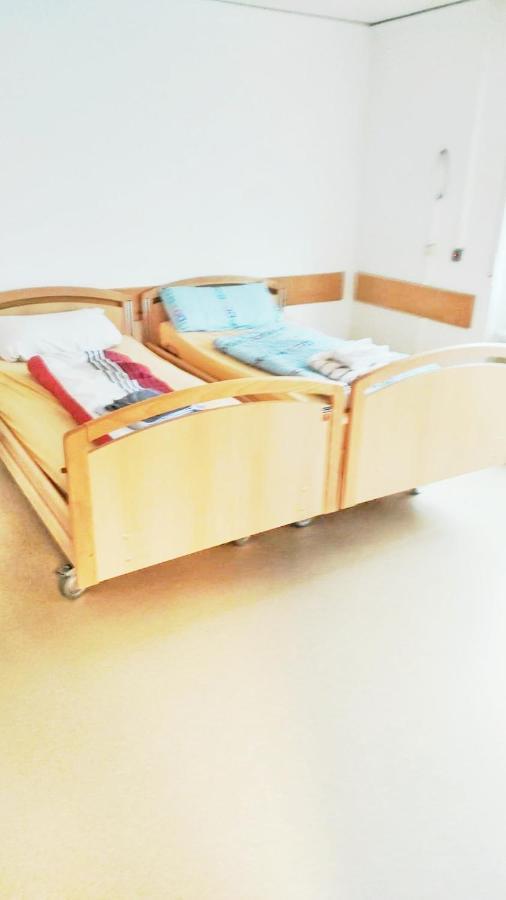 Hotel Sonne Фридрихсхафен Номер фото
