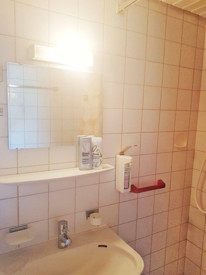 Hotel Sonne Фридрихсхафен Экстерьер фото